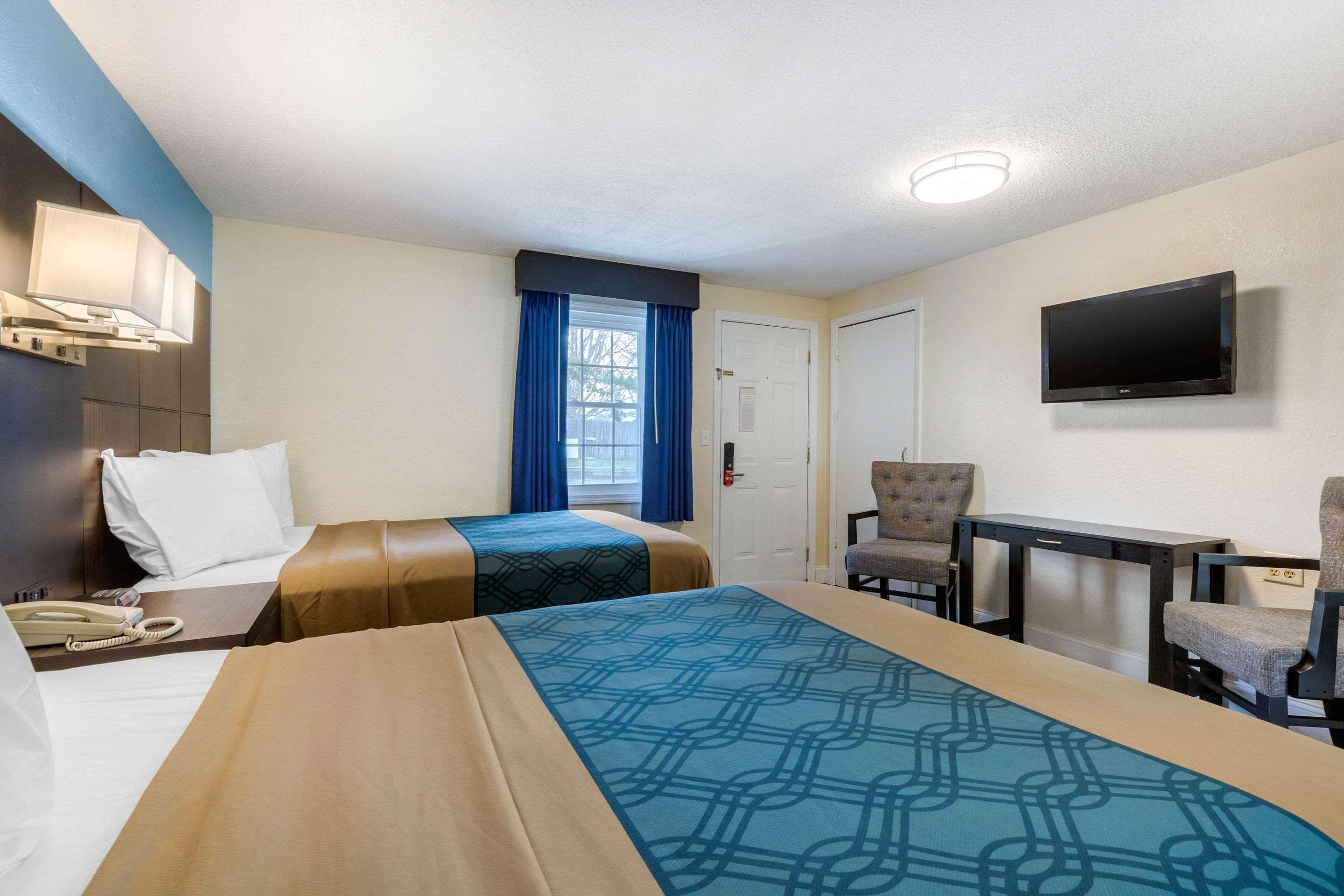 Econo Lodge By Choice - Cape Cod Вест-Ярмут Екстер'єр фото