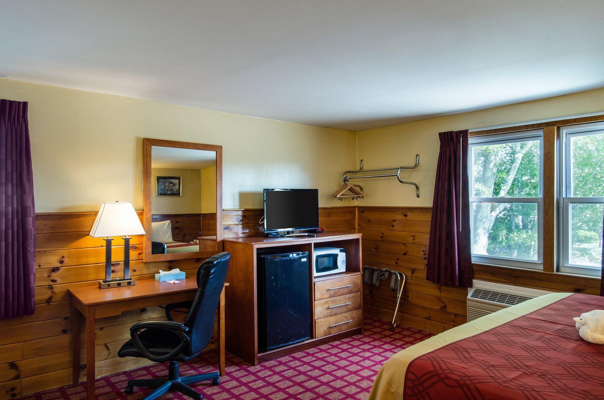Econo Lodge By Choice - Cape Cod Вест-Ярмут Екстер'єр фото