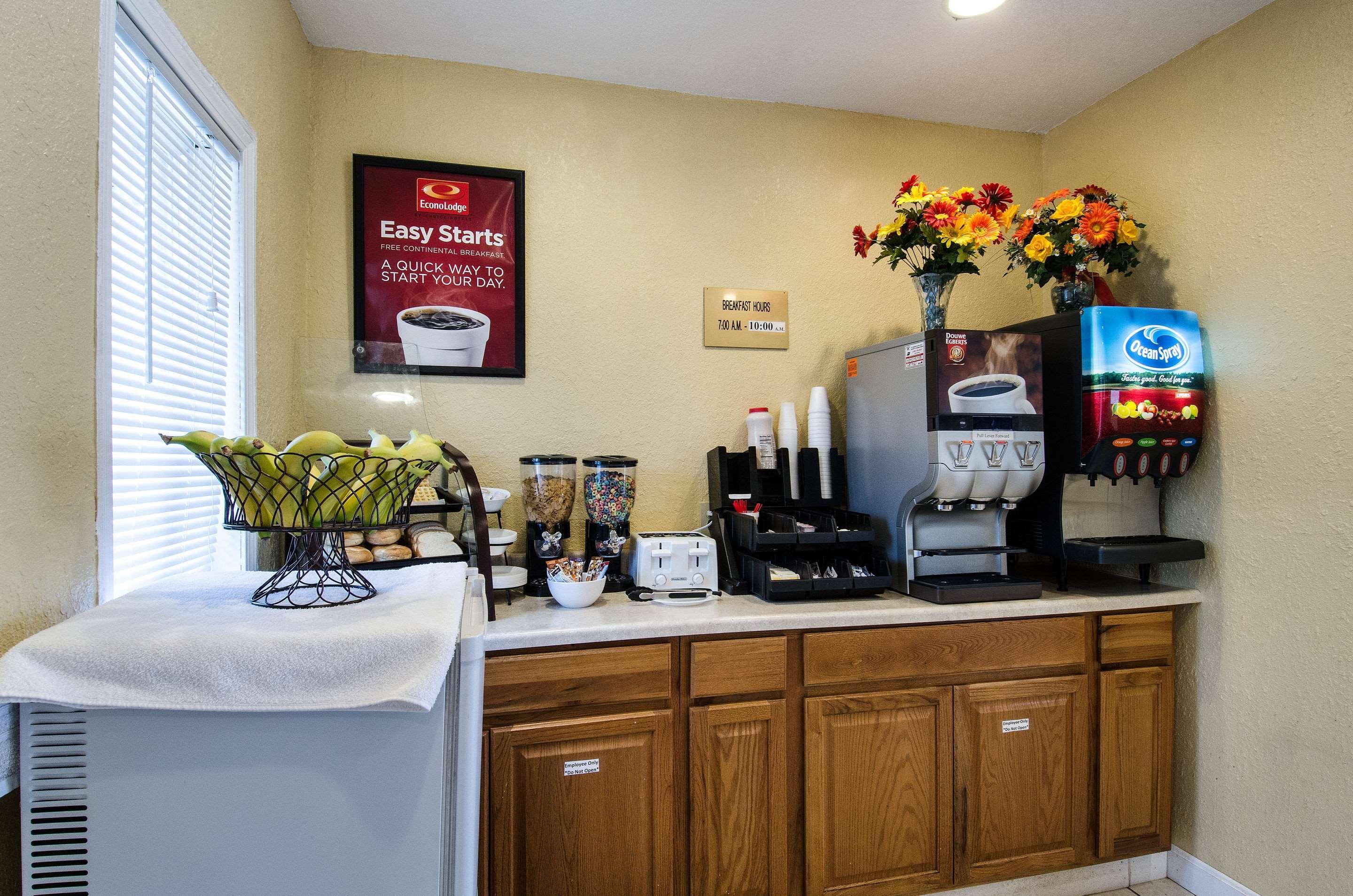 Econo Lodge By Choice - Cape Cod Вест-Ярмут Екстер'єр фото