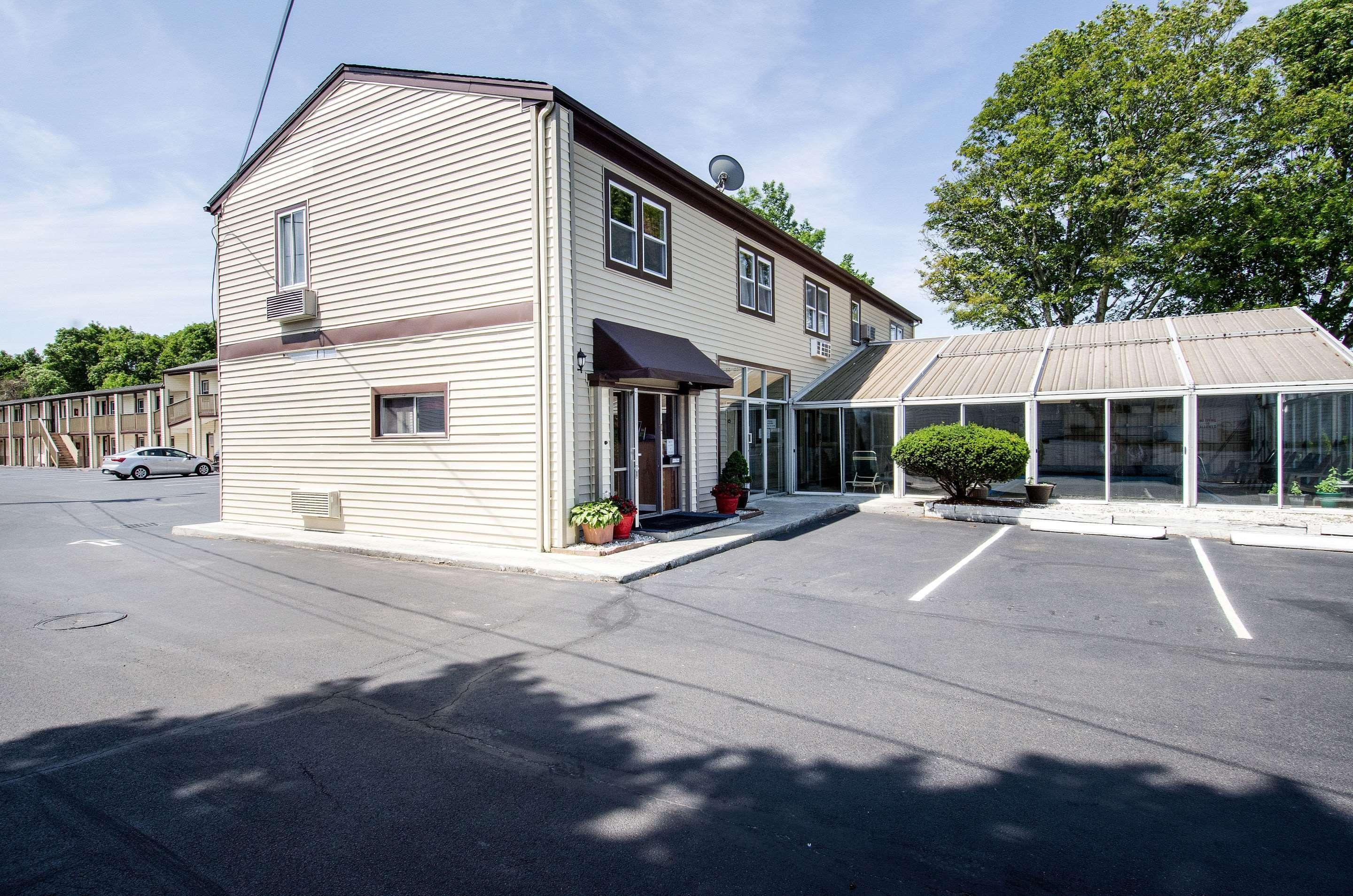 Econo Lodge By Choice - Cape Cod Вест-Ярмут Екстер'єр фото